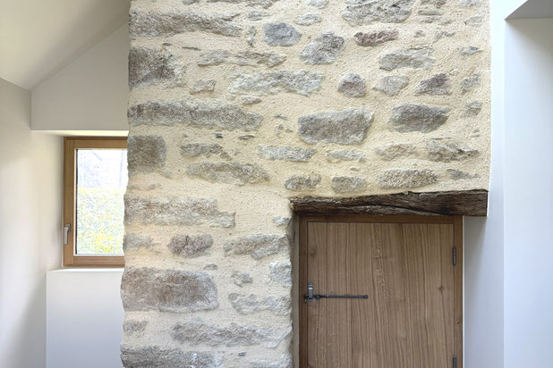 Mur en pierres vues-renovation-maison-Pluherlin