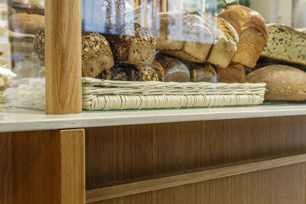 Détails de la vitrine-renovation-boutique_local-Paris