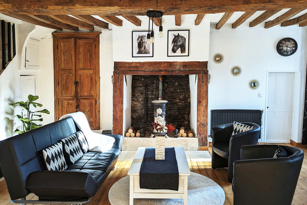 Salon 1-rehabilitation-maison-Pont-d'Ouilly