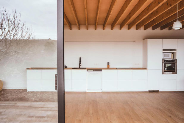 Séjour et cuisine-construction-maison-Guérande