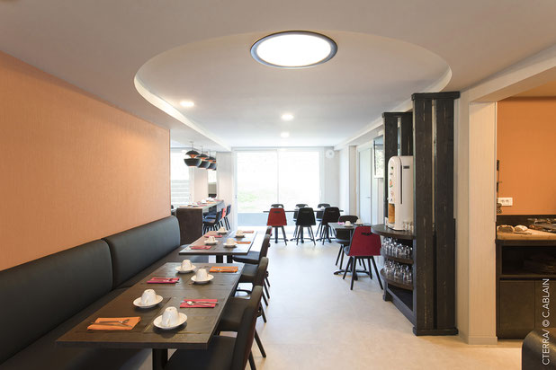 Salle de petit-déjeuners-renovation-hotel-Vannes