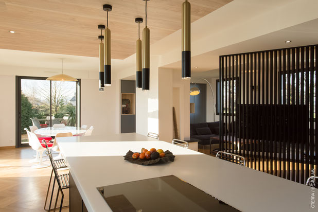 Un espace repas over-size-renovation-logement-Plélan-le-Grand