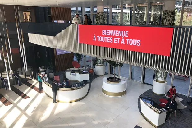 Vue intérieure - Accueil 01-amenagement-bureaux-Saint-Denis