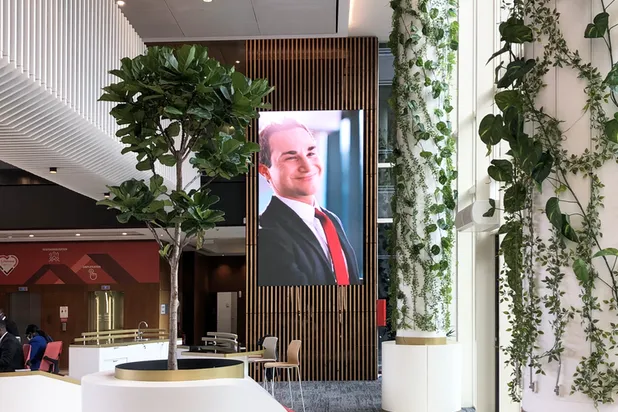 Vue intérieure - Accueil 04-amenagement-bureaux-Saint-Denis