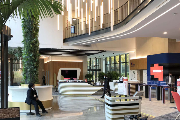 Vue intérieure - Accueil 03-amenagement-bureaux-Saint-Denis