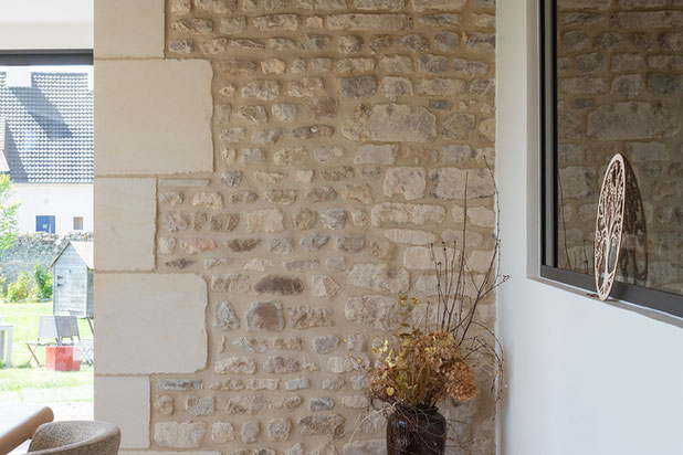 Vue intérieure entre la structure existante et l'extension-rehabilitation-maison-Maltot