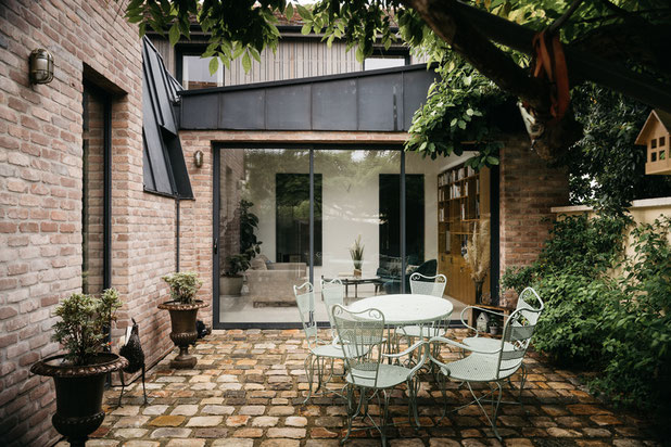 Vue sur le patio-surelevation-maison-Saint-Maur-des-Fossés