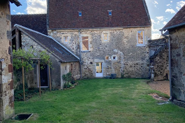 Cour intérieure-renovation-maison-Belforêt-en-Perche