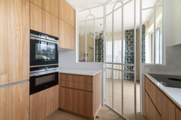 Cuisine - verrière et menuiserie sur mesure-renovation-maison-Marnes-la-Coquette