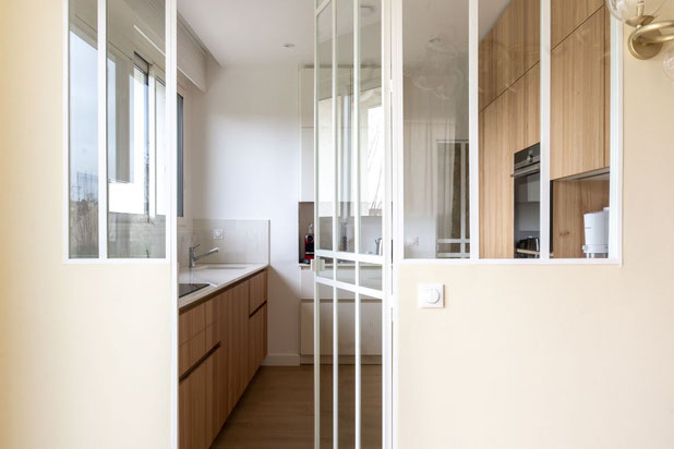 Cuisine - verrière et menuiserie sur mesure-renovation-maison-Marnes-la-Coquette
