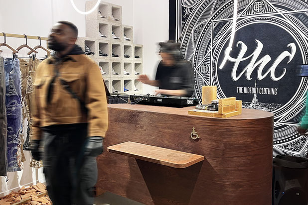 Caisse-rehabilitation-boutique_local-Paris