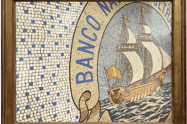 Médaillon historique conservé-rehabilitation-bureaux-Paris