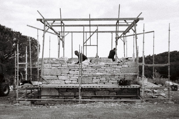 Œuvre en pierre sèche.-autre-equipement-La Calmette