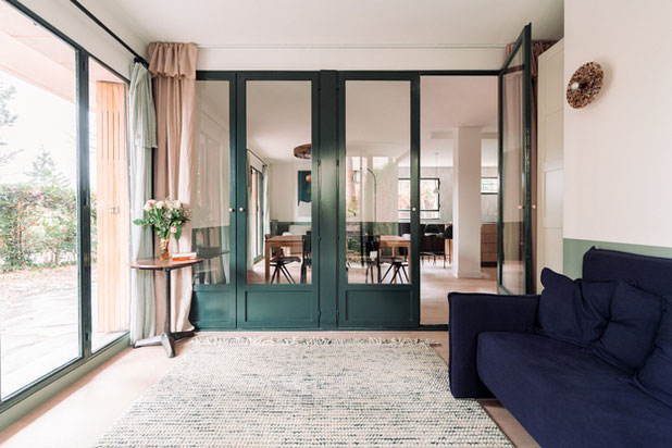 Le salon et la terrasse-renovation-appartement-Garches