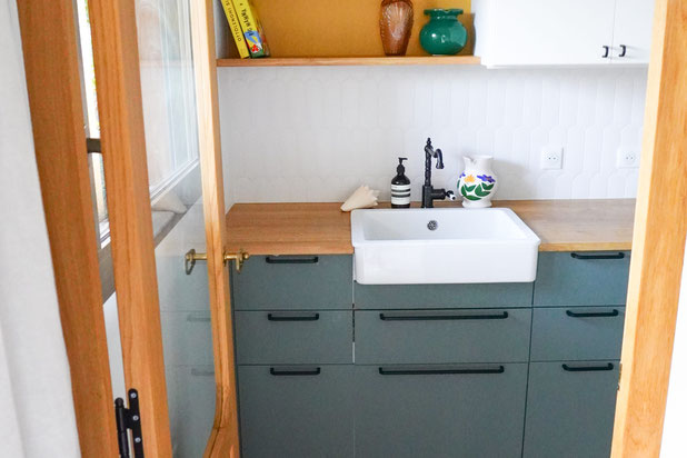 L'arrière cuisine et son damier-renovation-maison-Latresne
