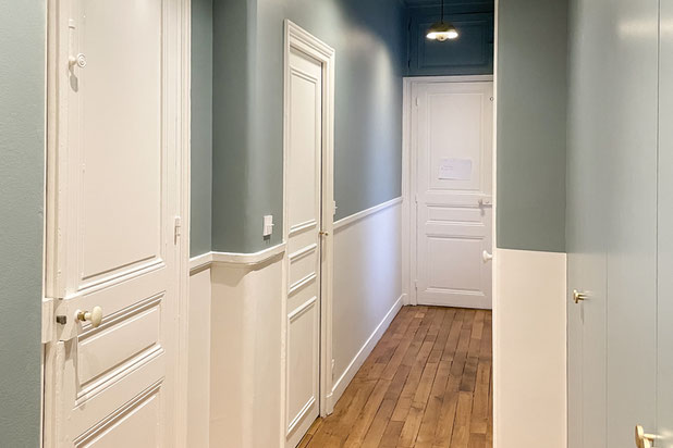 Couloir de l'espace nuit-renovation-appartement-Paris