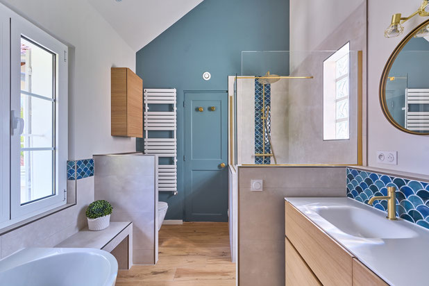 Salle de bain parentale-surelevation-maison-Jouy-en-Josas