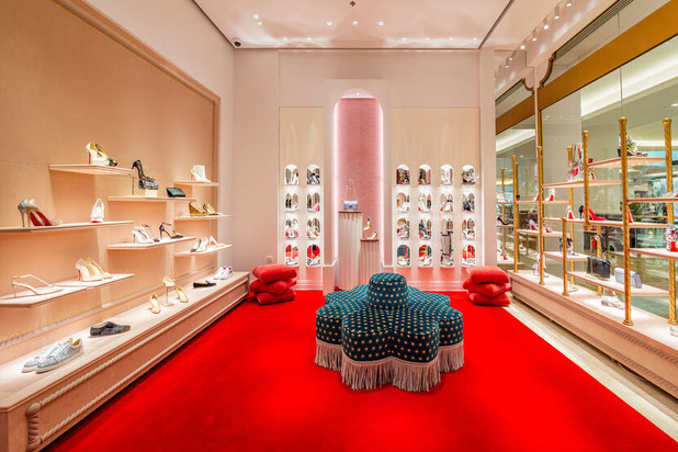 Intérieur boutique, espace chaussures-renovation-boutique_local-Dubai
