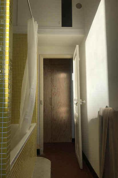 Salle de bain lumineuse-renovation-appartement-Marseille