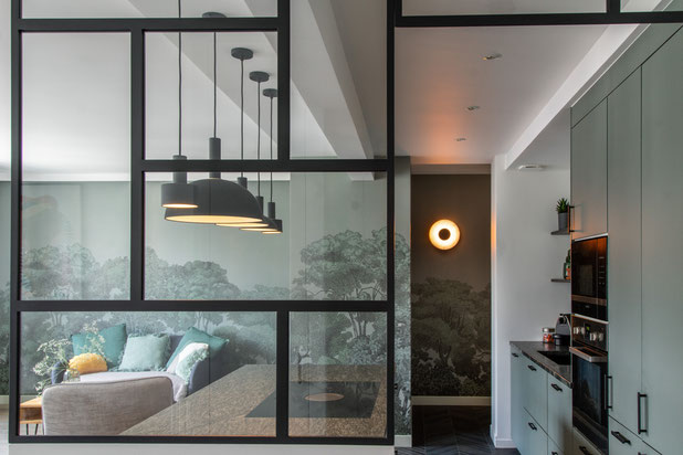 Vue sur la pièce à vivre de l'entrée.-renovation-logement-Saint-Mandé