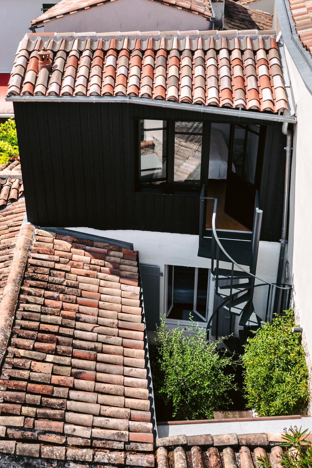 Une cabane sur les toits – surélévation de maison Charente-Maritime Une cabane sur les toits – surélévation de maison Charente-Maritime