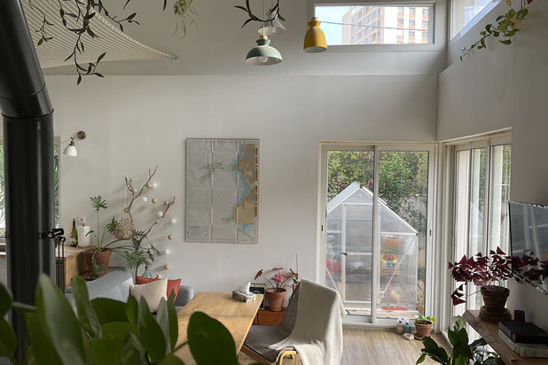 Salon double hauteur-surelevation-maison-Marseille