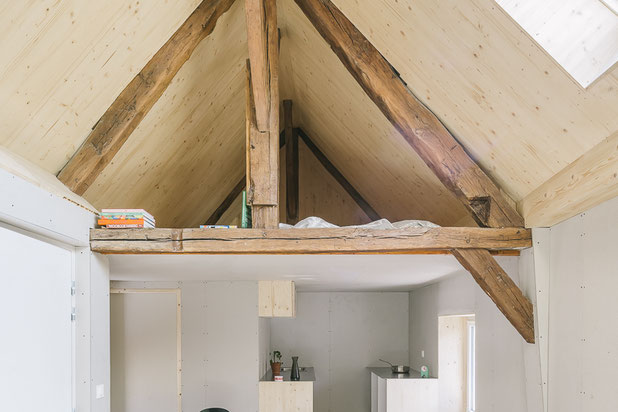 appartement R+2 - salon en double hauteur et chambre en mezzanine-renovation-immeuble-Palaiseau