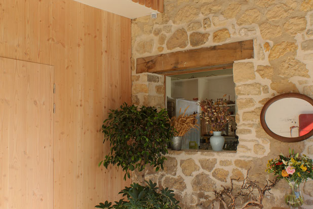 L'accueil-renovation-hotel-Lion-sur-Mer