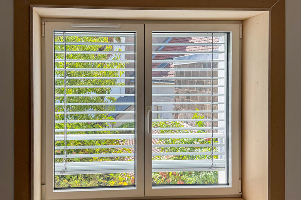 Menuiserie avec brise soleil orientable-renovation-maison-Nantes