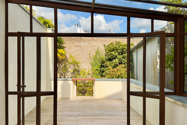 un espace de transition en la maison et le jardin-rehabilitation-maison-Ancenis-Saint-Géréon