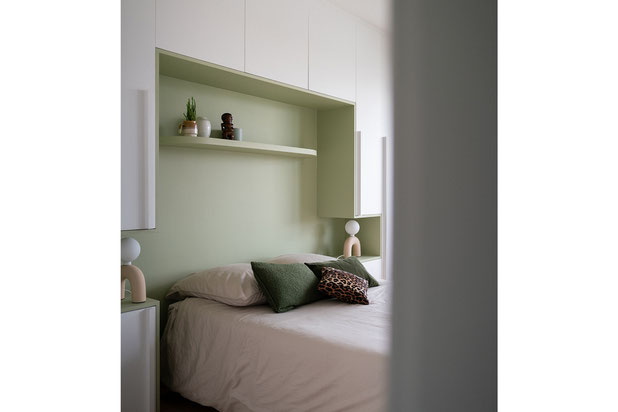 la tête de lit de la chambre-renovation-appartement-Colombes