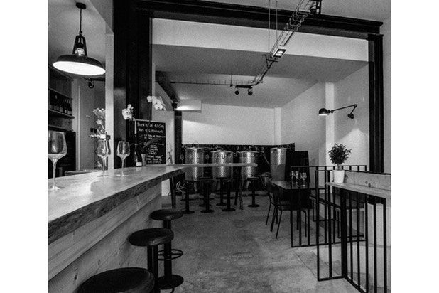 Salle principale-renovation-cafe_restaurant-Paris