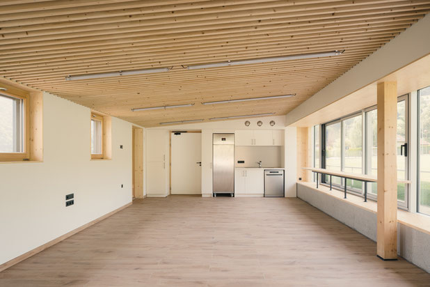 Dingy-Saint-Clair- VESTIAIRE ET CLUB-HOUSE-construction-equipement-Dingy-Saint-Clair