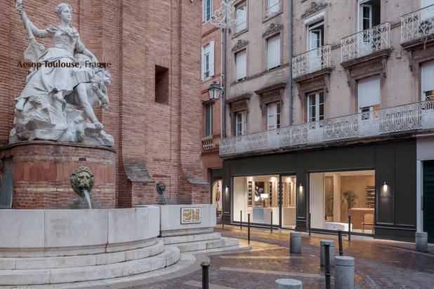 Façade-renovation-boutique_local-Toulouse