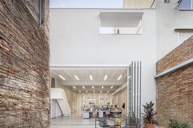 Façade sur jardin-rehabilitation-atelier_loft-Barcelona