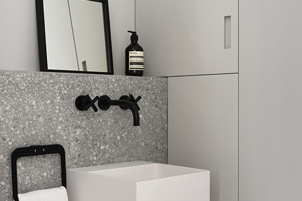 Sanitaire et rangement-renovation-logement-Paris