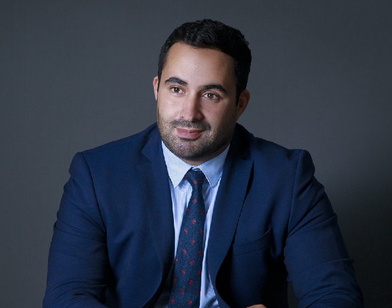 Maître Yacine Bousraf, avocat à Neuilly-sur-Seine