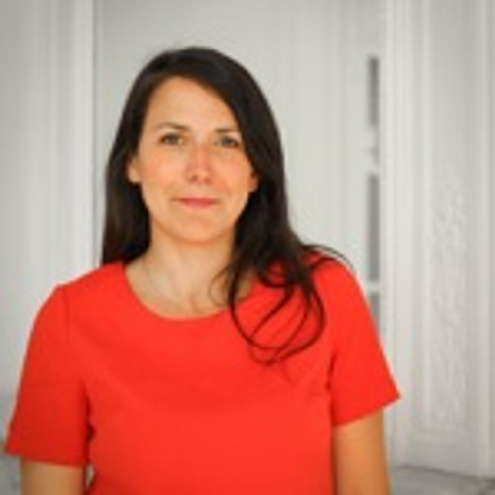 Maître Annie Etienne, avocat à Paris