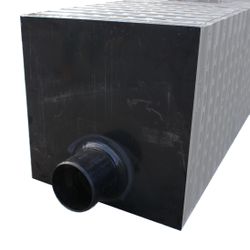 HDPE AANSLUITPLAAT 600X600 Ø110MM EXCENTRISCH