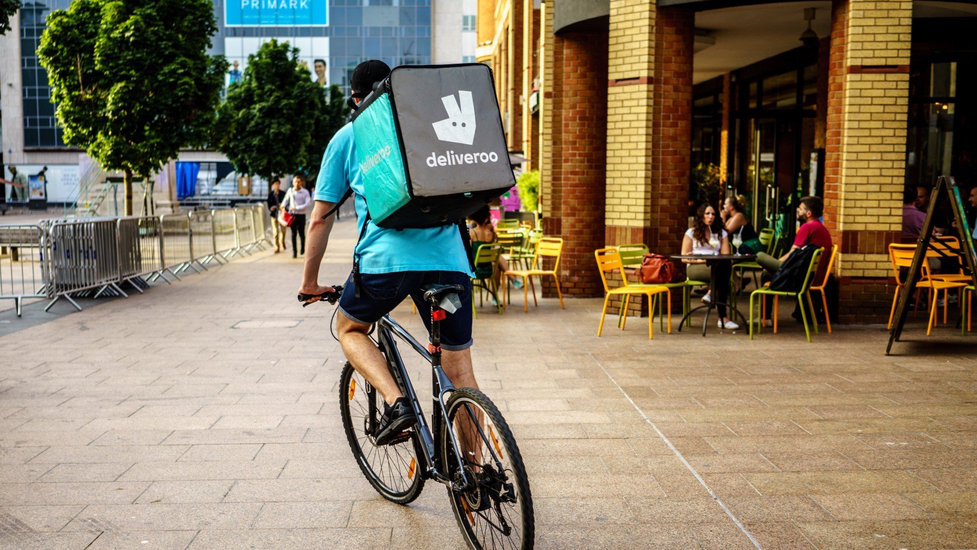 Le livreur Deliveroo en auto-entreprise