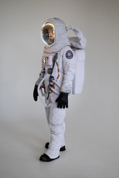 El modelo geocéntrico de Ptolomeo y su influencia en la astronomía medieval: un debate histórico con el modelo heliocéntrico de Copérnico