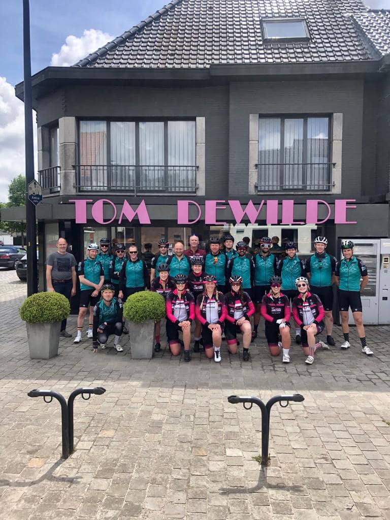 Brood en banket Tom DeWilde - 1311