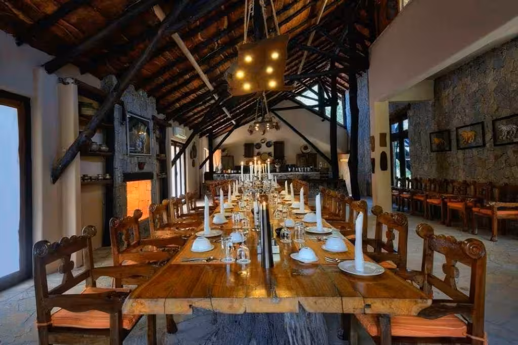 Kanha Earth Lodge Dining Area