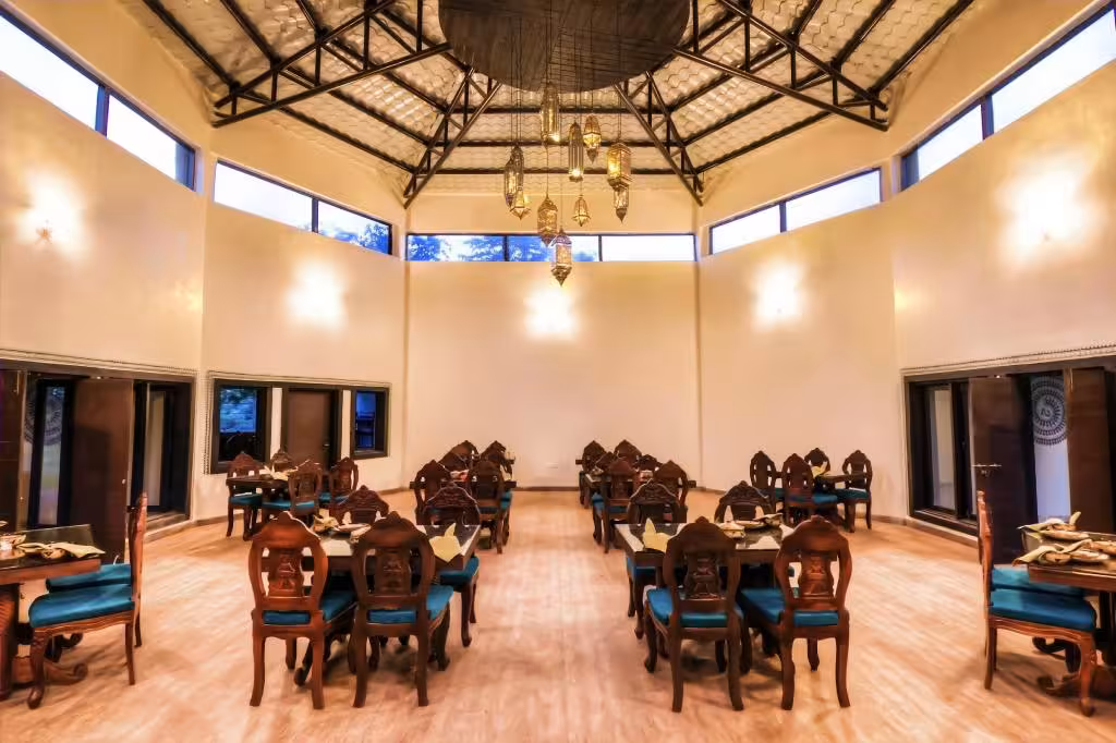 Aranyak Bandhavgarh Dining Area
