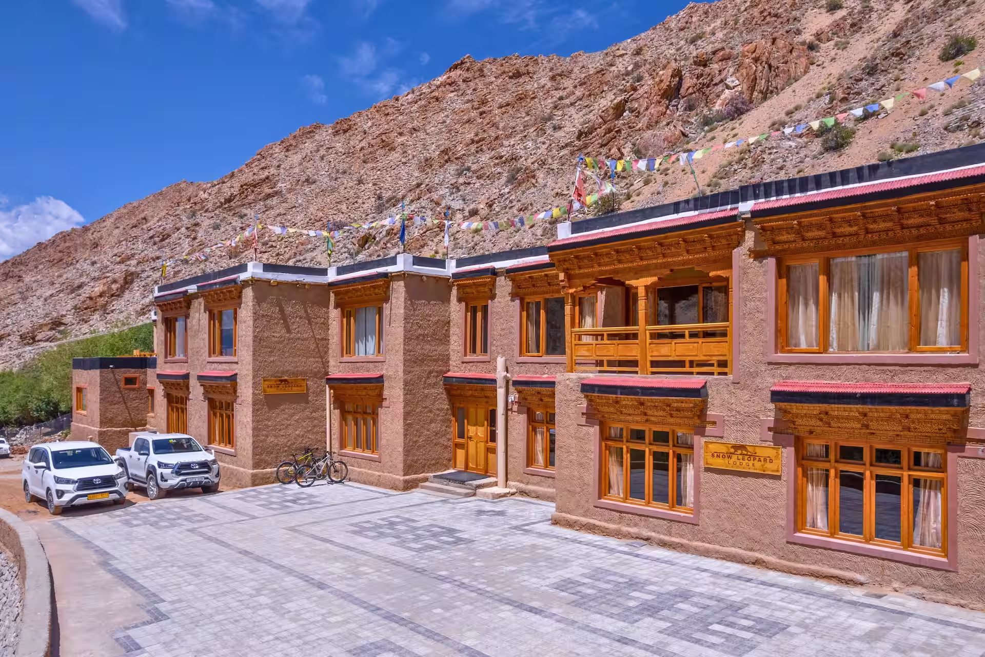 Snow Leopard Lodge Hero Image Snow Leopard Lodge Hero Image