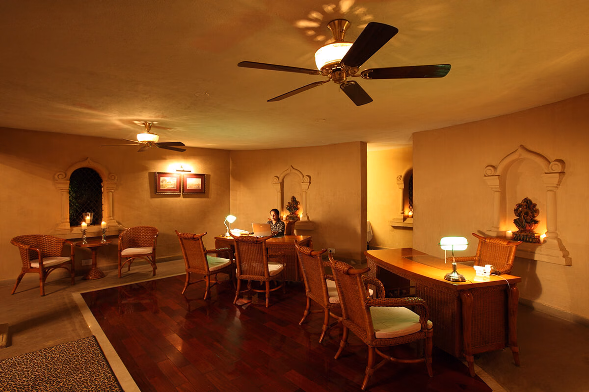 Tuli Tiger Corridor Pench Study Room
