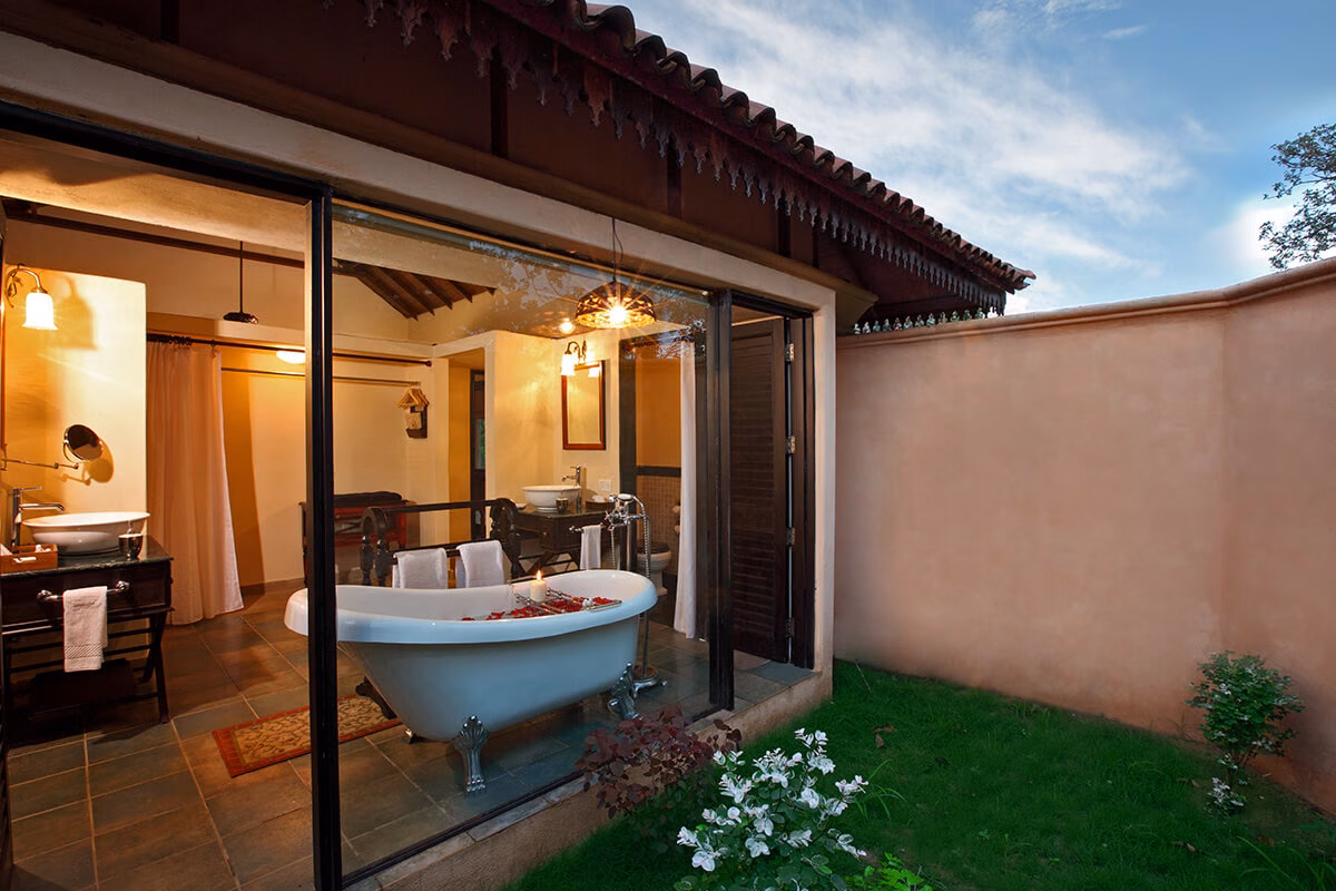 Tuli Tiger Corridor Pench Cottage Bathtub