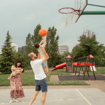 Fotos de familia divertida en un Skate Park