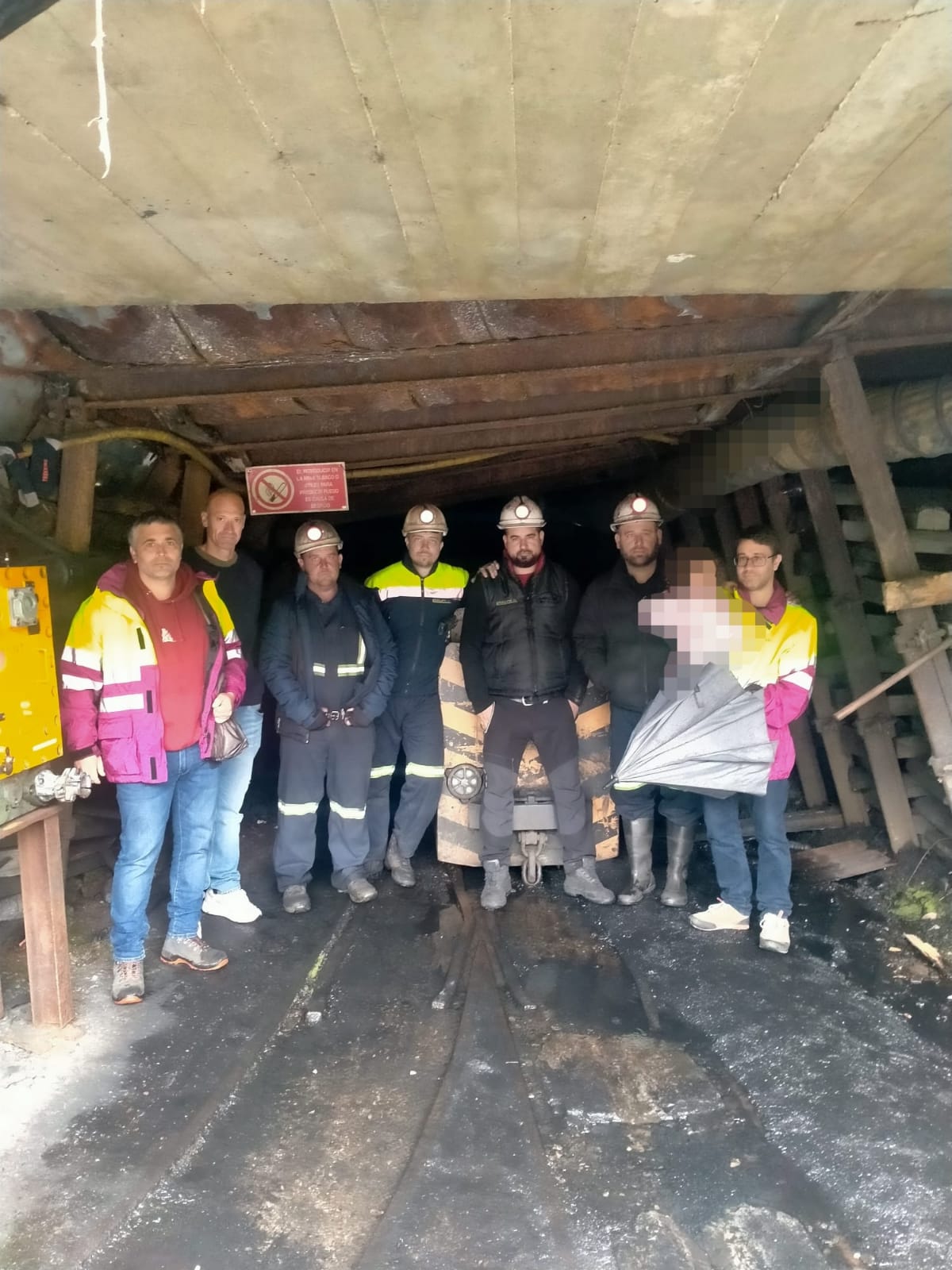 ANTE LA LUCHA DE LOS MINEROS DE MINA MIURA EN TORMALÉO Y LA SITUACIÓN DE LAS MINAS DE CARBÓN EN EL SUROCCIDENTE ASTURIANO.