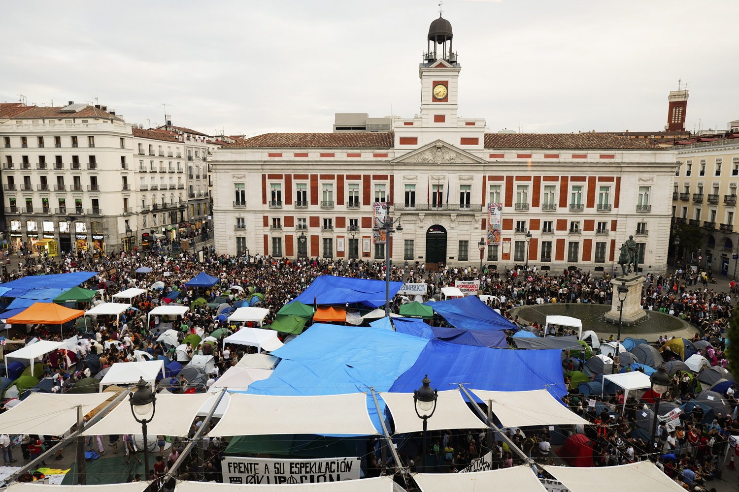 Ante las movilizaciones por el derecho a la vivienda y los decretos del Gobierno